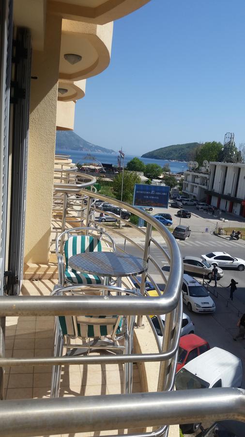 White Bear Budva Eksteriør billede